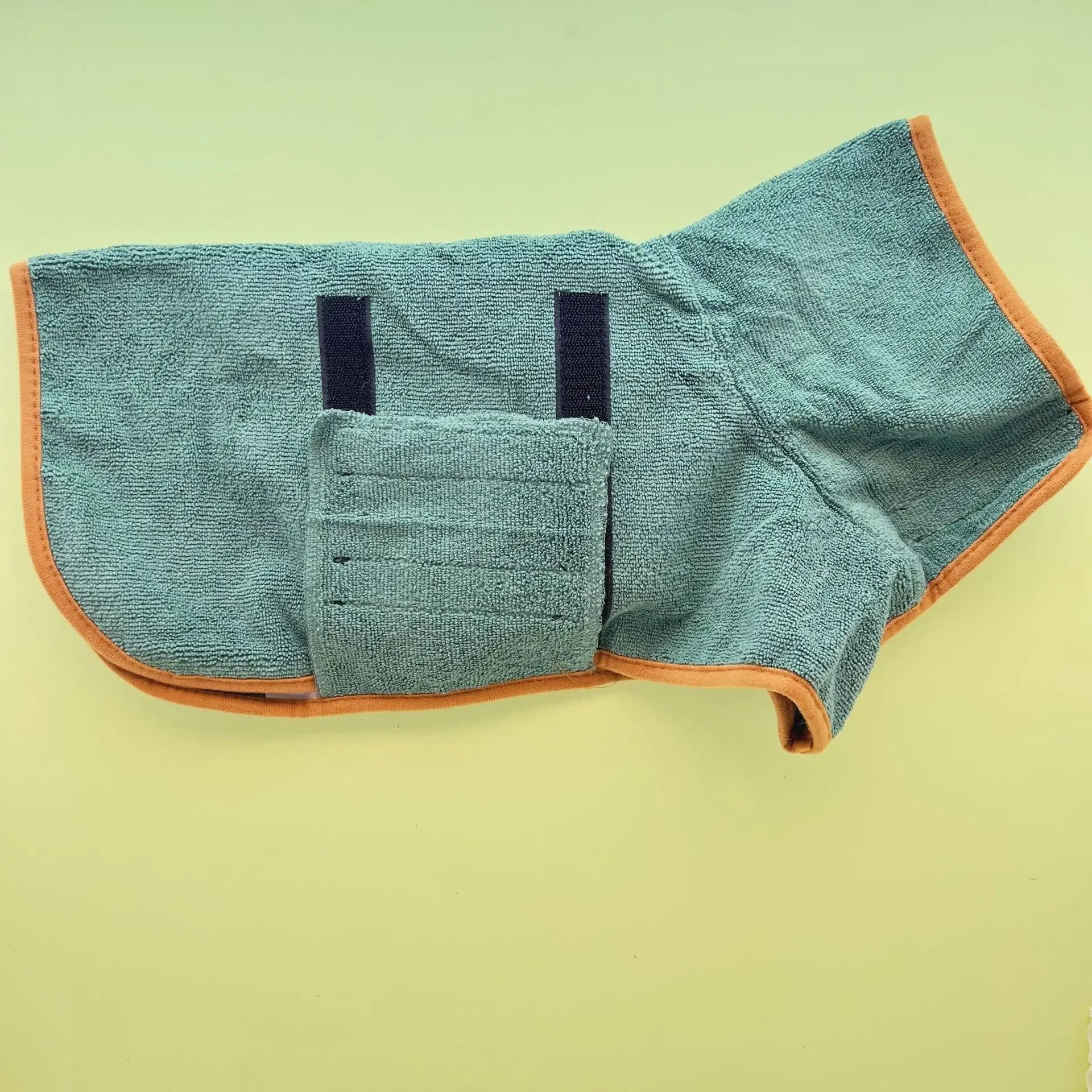 Quick-Dry Absorbent Pet Bath Towel – Soft Nanofiber Bathrobe for Small & Large Dogs and Cats